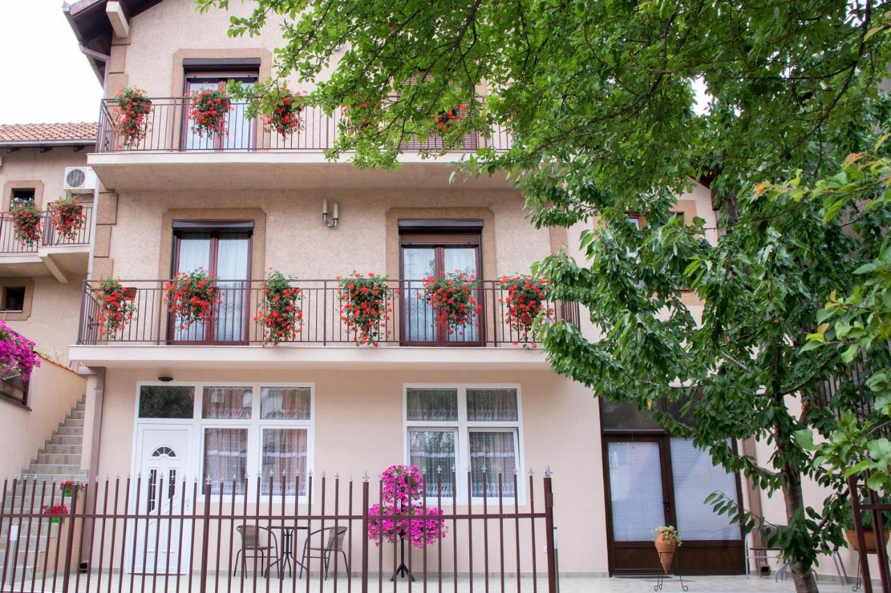 Nilena Apartmani Smederevo Extérieur photo